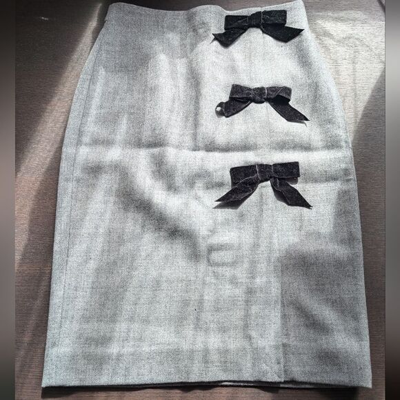 Jcrew Nwot grey Double Serge 💯 Wool Pencil Skirt with velvet bows size 2 - Picture 9 of 12